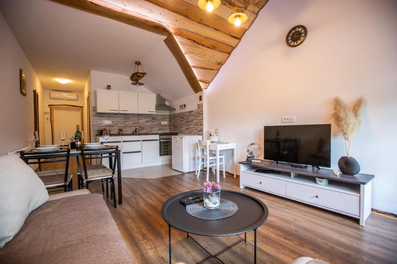 Apartman Mila Josipdol Exterior photo