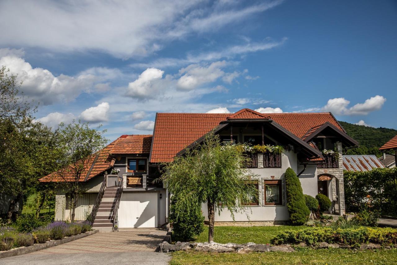 Apartman Mila Josipdol Exterior photo